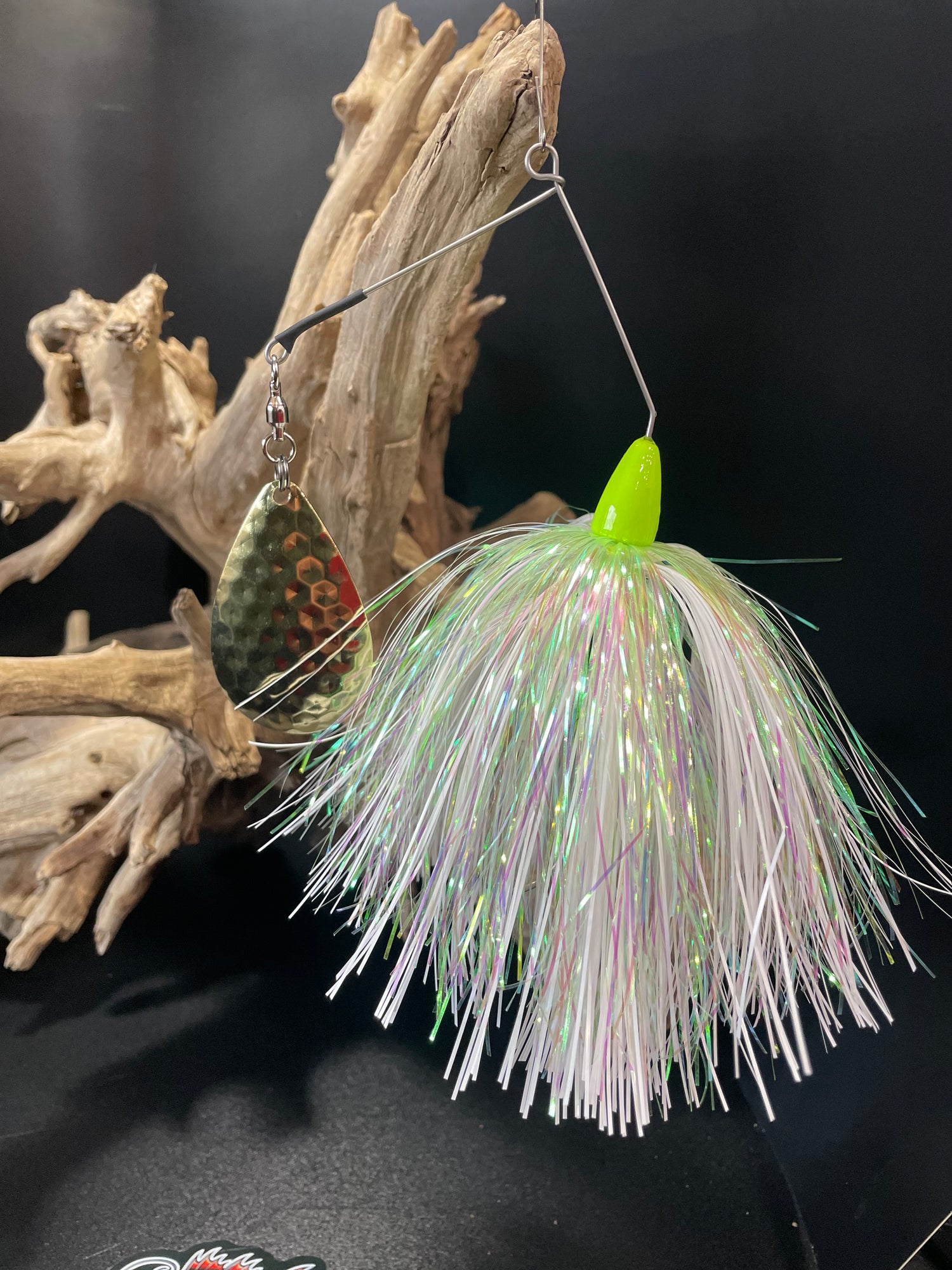 As a professional angler, I recommend the Toxic Angel Muskie/Pike Spinnerbait fishing lure. Boasting a #8 Colorado Hex Blade and a #7/0 hook, this 1 oz bait in white and chartreuse pearl is scientifically designed for maximum attraction and efficiency, guaranteeing a successful and thrilling fishing experience. Pro-Tec clear blades for durability and to prevent corrosion.