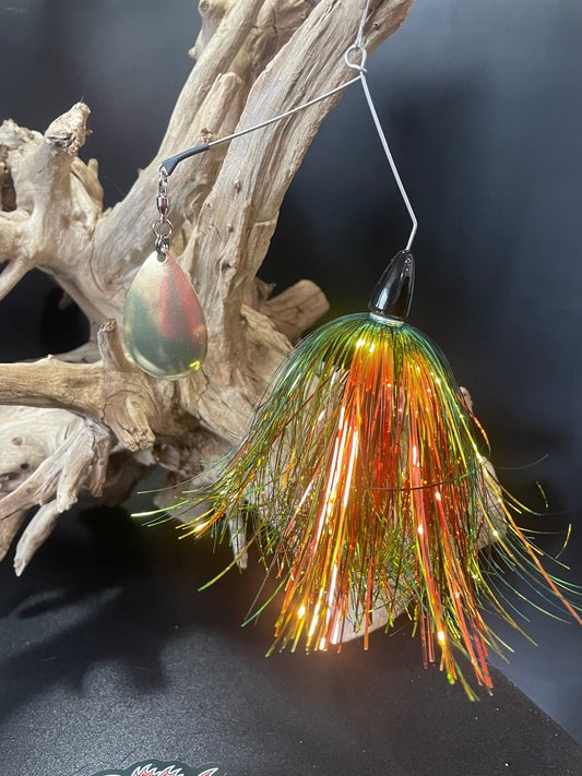 Expertly designed for catching trophy-sized muskies, our Muskie/Pike Spinnerbaits are a must-have for any angler. The vibrant olive orange colour alongside the #7 blade and 1oz head ensures maximum visibility and attracts even the most elusive fish. Upgrade your fishing game with these high-quality spinnerbaits. Pro-Tec clear blades for durability and to prevent corrosion.