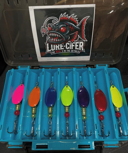 Take the bait and catch more fish with our box of 14 lures! With 7 natural and 7 bright colours, all featuring Pro Tec powder paint and 2 with a UV finish, you'll be reeling in the big ones in no time. Choose from 3 different sizes and dive into a daring fishing adventure. All inline spinners have Pro-Tec clear coated bodies for durability and to prevent corrosion. Keep your inline spinners looking newer longer. Picture is of the 7 bright colours. Pink, Orange, blue, chartreuse, purple, red and yellow 