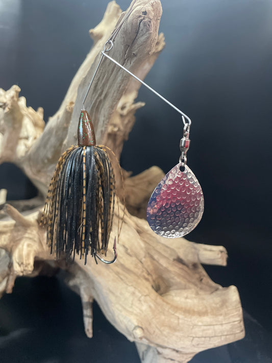 A versatile 3/8 oz Bass Spinnerbait fishing lure with a #6 Colorado Blade and #4/0 hook, making it perfect for targeting both black and brown bass. 