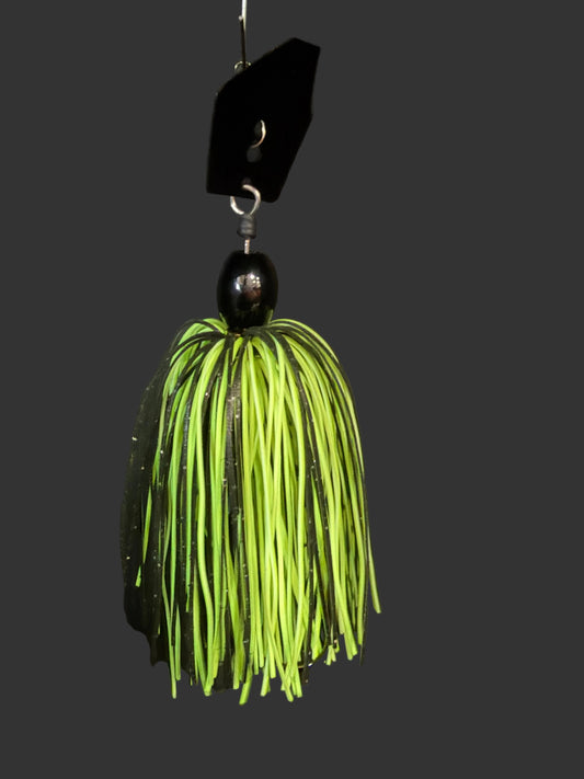 Strike Hazard is the ultimate fishing lure with its expertly designed black and chartreuse Chatterbait fishing lure, 3/8 oz weight, and #4/0 hook. Plus, you get to choose between a black or silver blade.